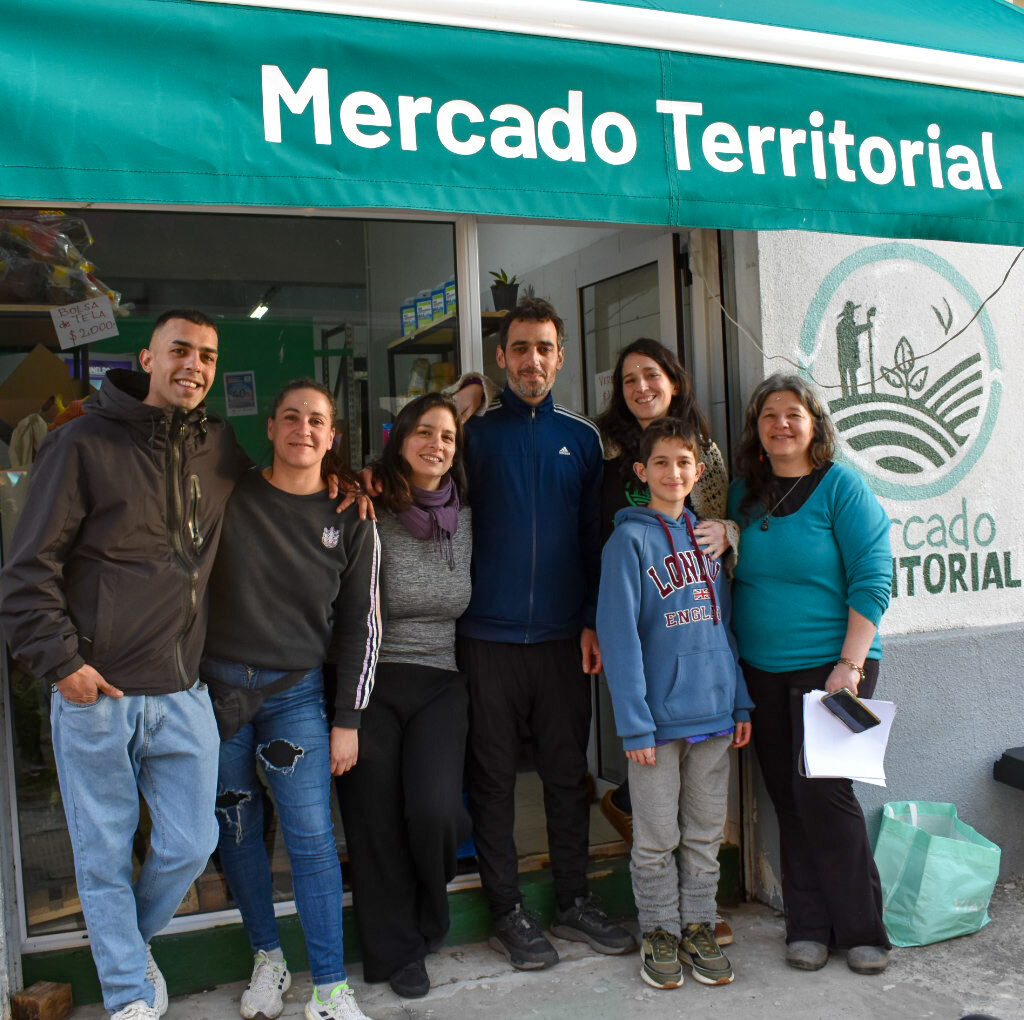 Nuevo local ¡Así inauguramos Mercado Territorial en Piñeyro! 5 Nuevo local ¡Así inauguramos Mercado Territorial en Piñeyro! 5